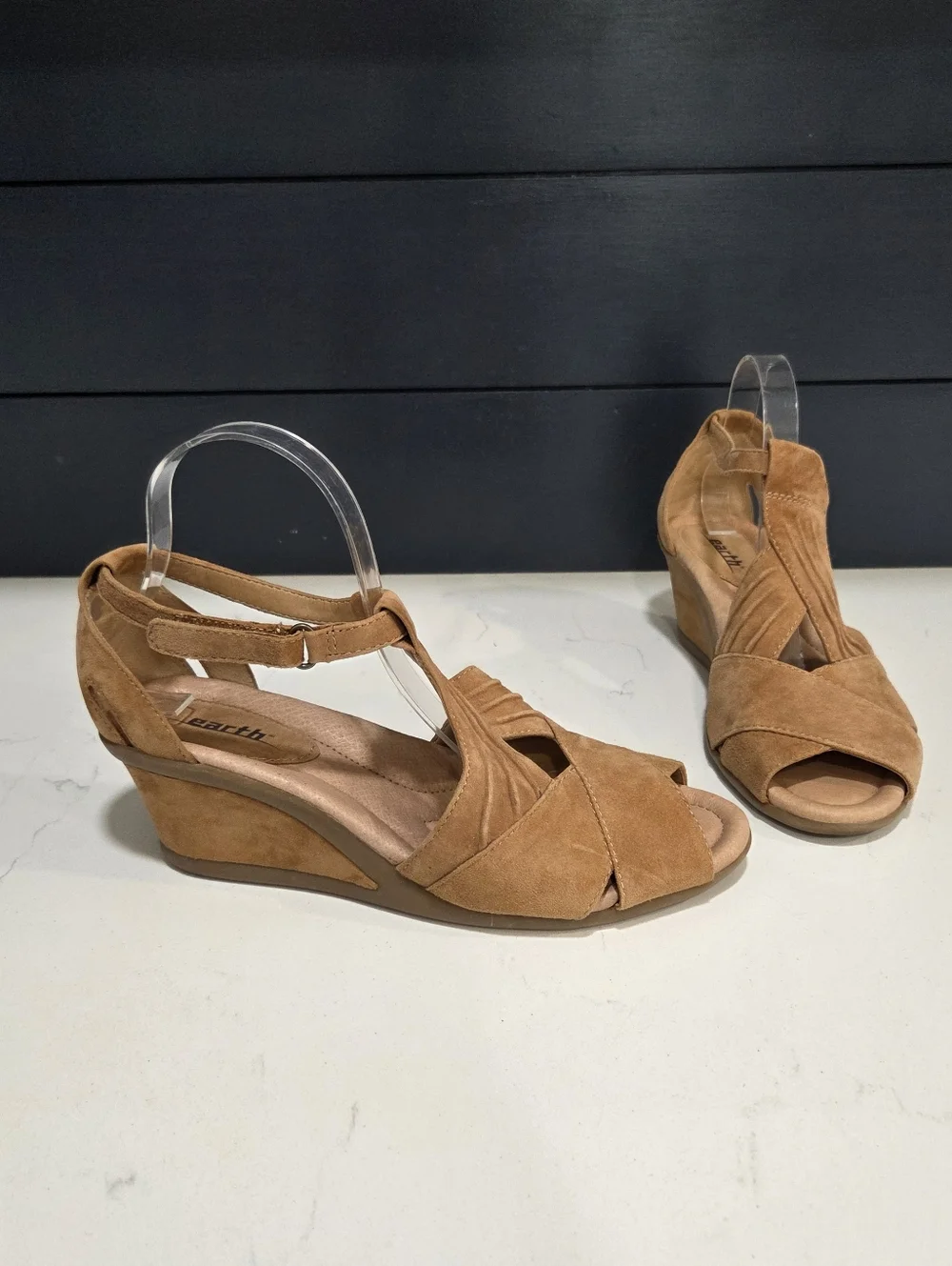 Earth Suede Wedge Sandals Women’s Tan Comfort Shoes Open Toe Slingback Size 10